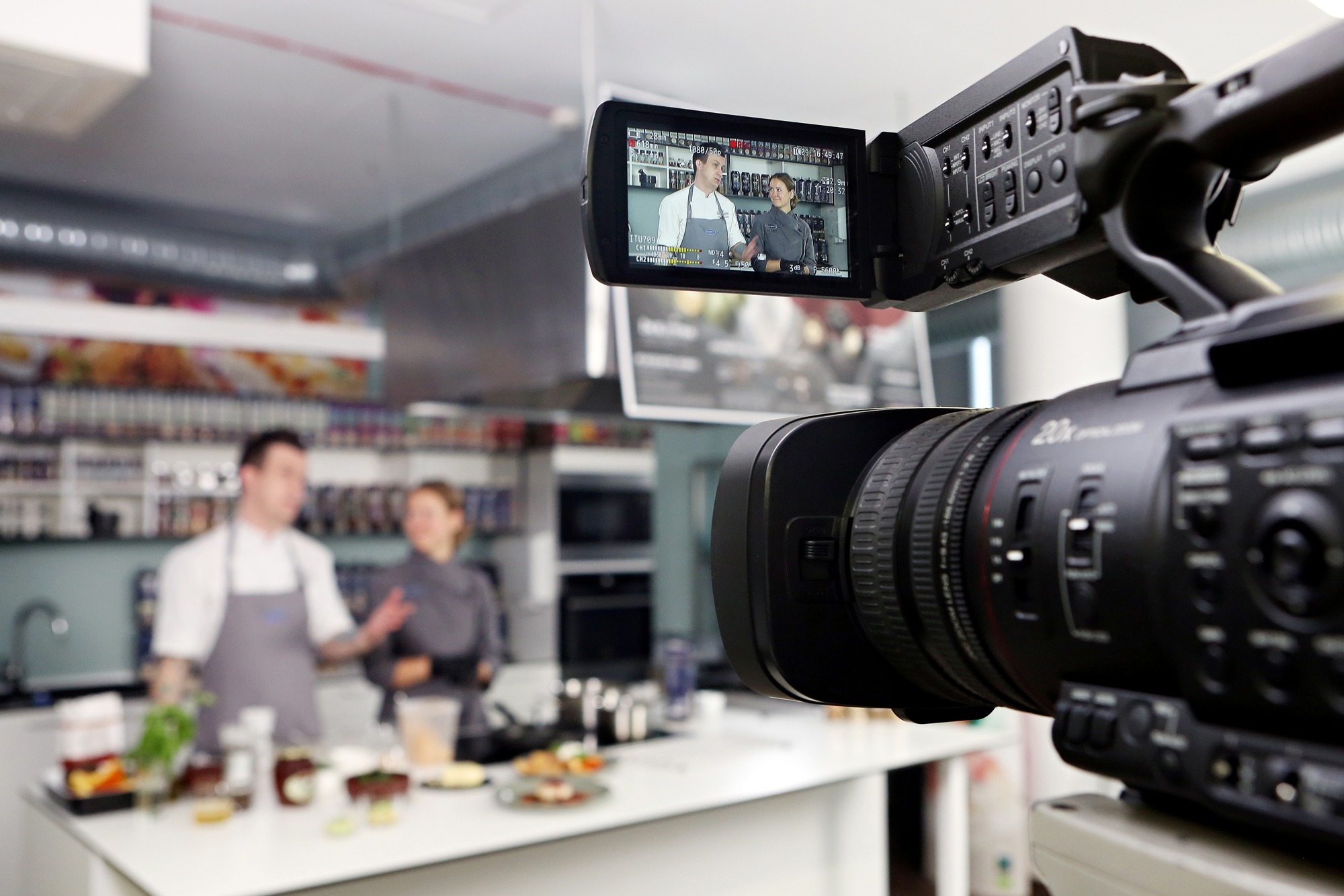 Turinio kūrimas socialiniams tinklams ir tinklaraščiams